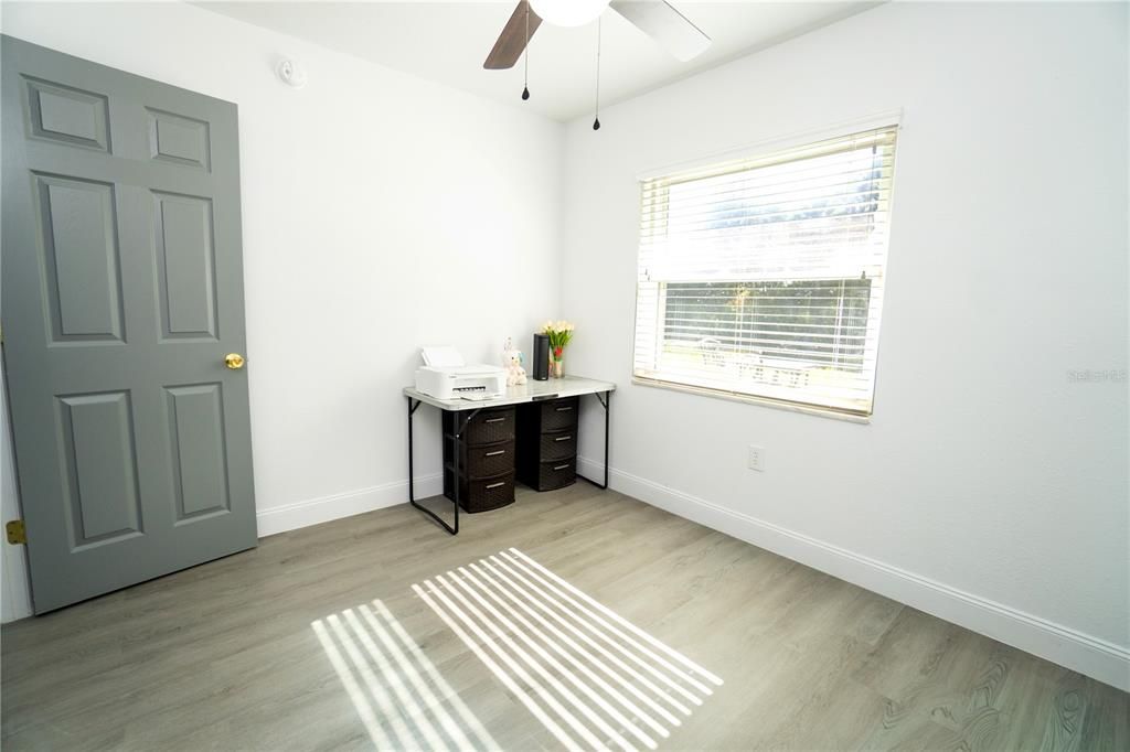 En Venta: $549,900 (4 camas, 2 baños, 1742 Pies cuadrados)