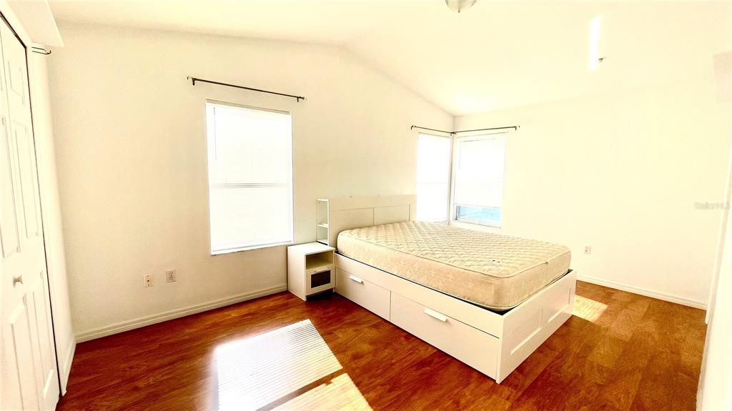 En Renta: $2,300 (3 camas, 2 baños, 1397 Pies cuadrados)