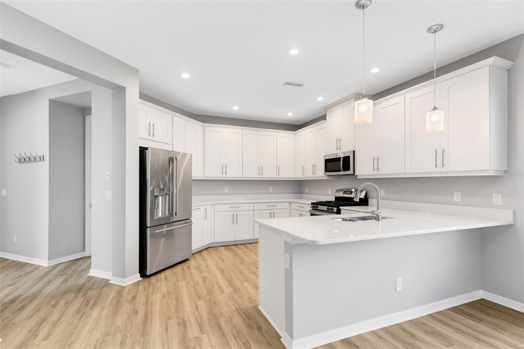 For Sale: $595,500 (4 beds, 3 baths, 2932 Square Feet)