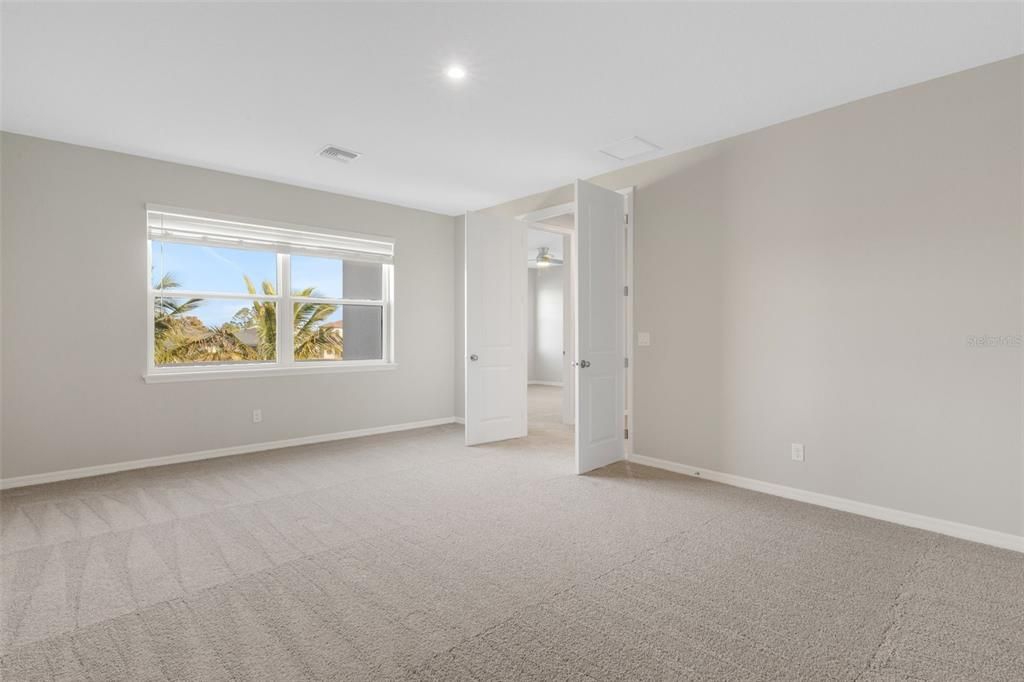 For Sale: $595,500 (4 beds, 3 baths, 2932 Square Feet)