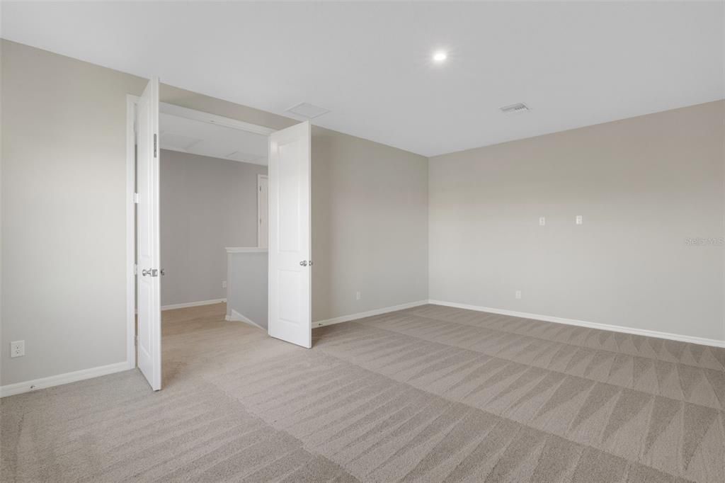 For Sale: $595,500 (4 beds, 3 baths, 2932 Square Feet)