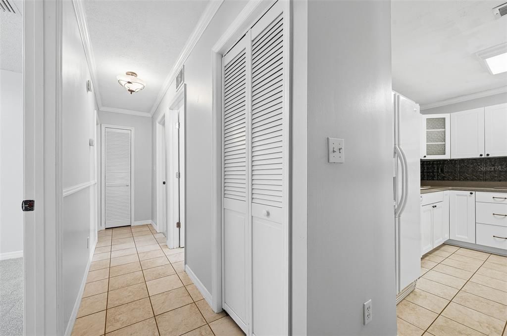 For Sale: $260,000 (3 beds, 2 baths, 1233 Square Feet)