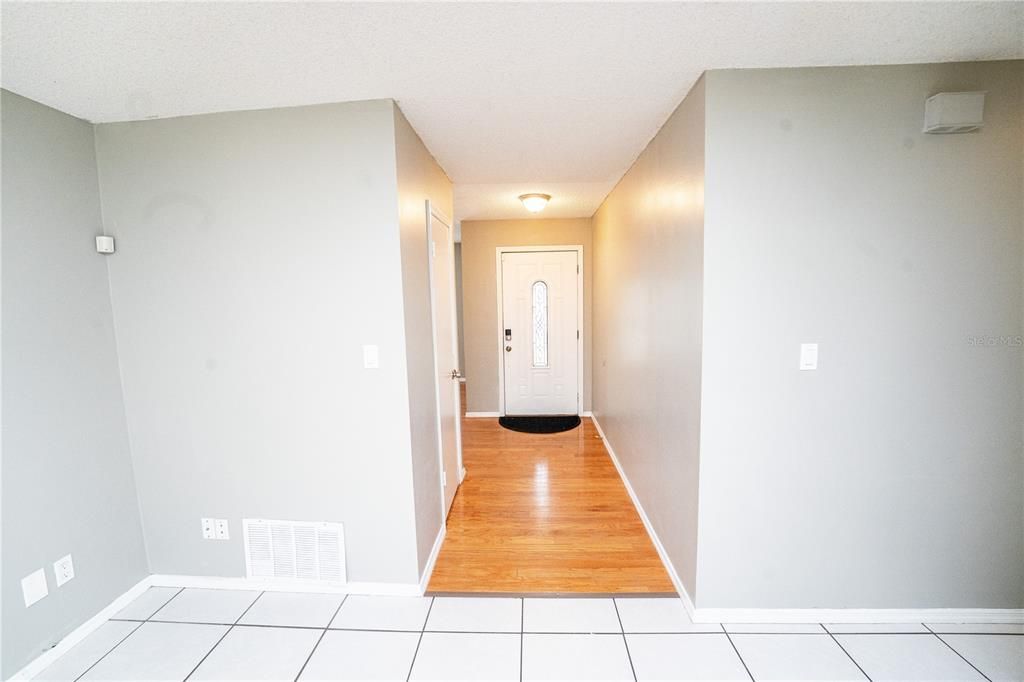 For Rent: $2,199 (3 beds, 2 baths, 1442 Square Feet)