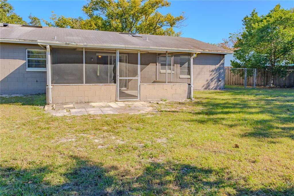 For Rent: $2,199 (3 beds, 2 baths, 1442 Square Feet)