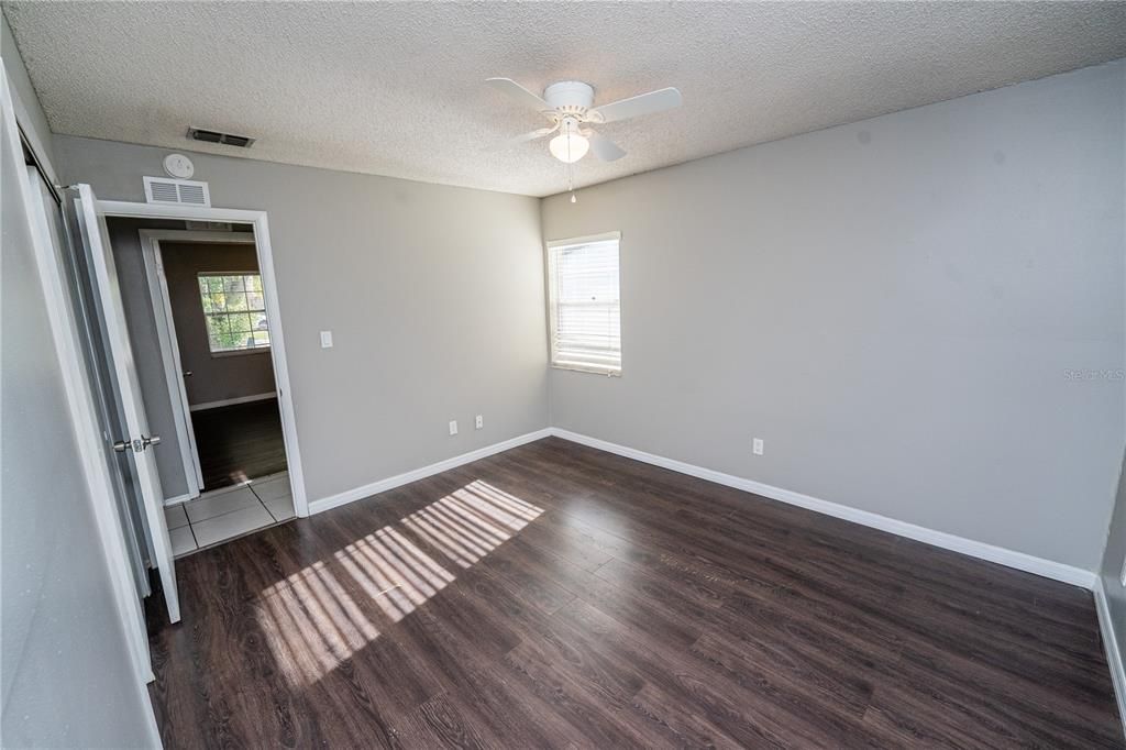 For Rent: $2,199 (3 beds, 2 baths, 1442 Square Feet)