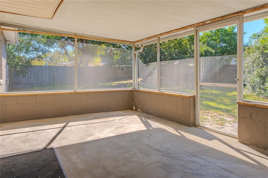 For Rent: $2,199 (3 beds, 2 baths, 1442 Square Feet)