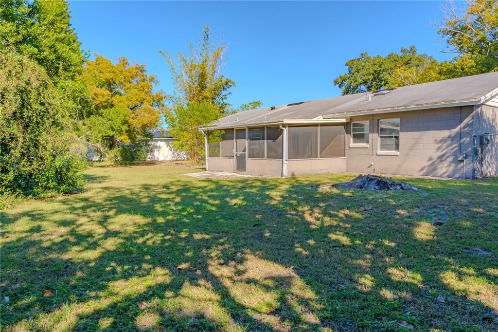 For Rent: $2,199 (3 beds, 2 baths, 1442 Square Feet)