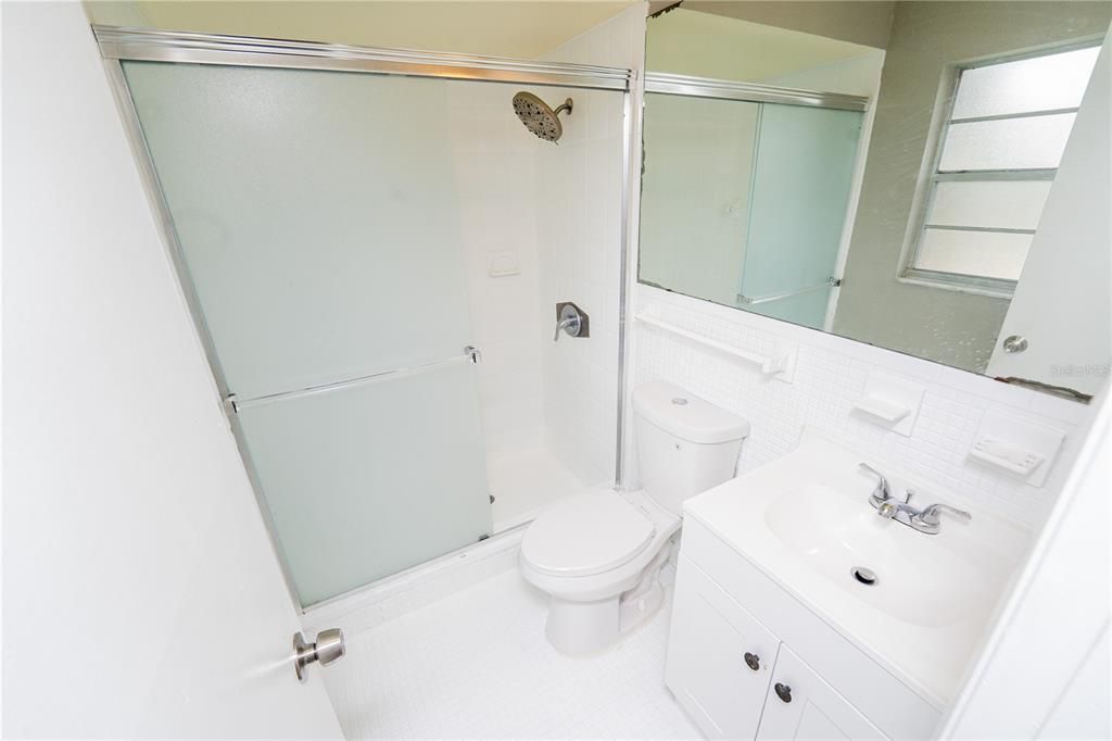 For Rent: $2,199 (3 beds, 2 baths, 1442 Square Feet)