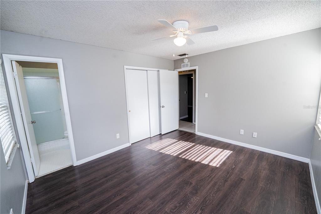 For Rent: $2,199 (3 beds, 2 baths, 1442 Square Feet)
