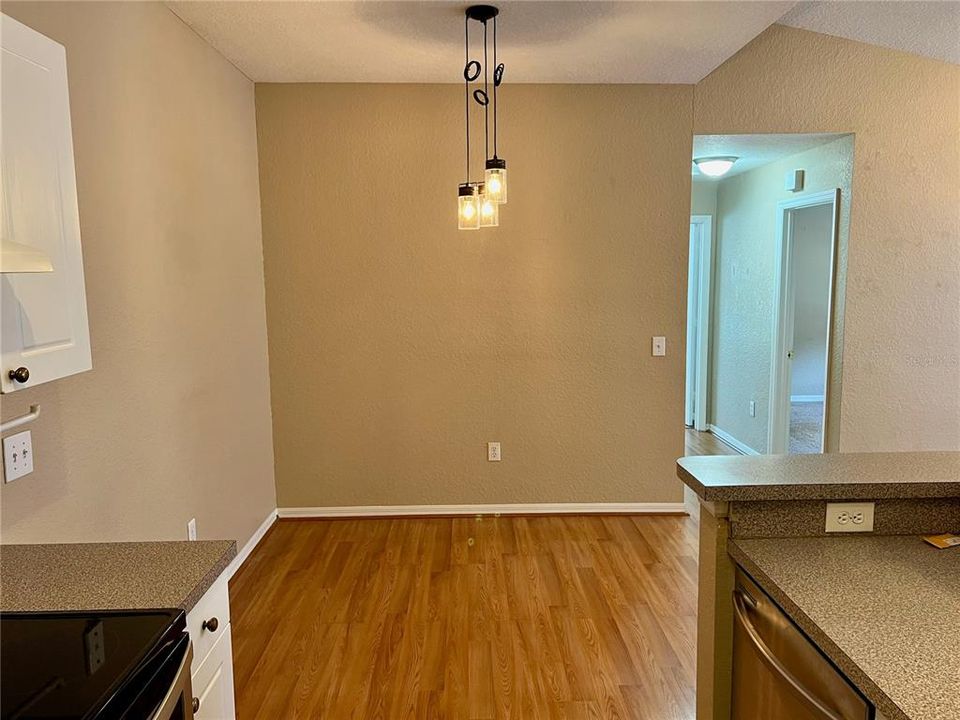 For Rent: $1,795 (3 beds, 2 baths, 1266 Square Feet)