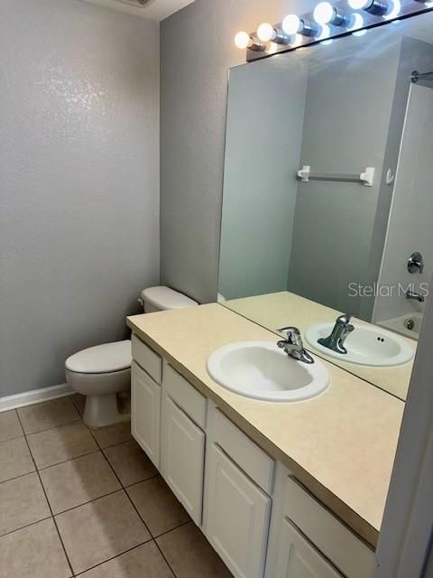 В аренду: $1,650 (2 спален, 2 ванн, 1078 Квадратных фут)