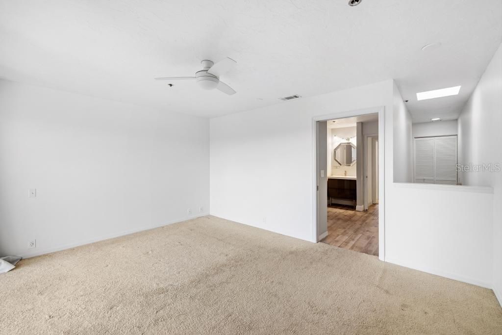 For Sale: $519,000 (2 beds, 2 baths, 1264 Square Feet)