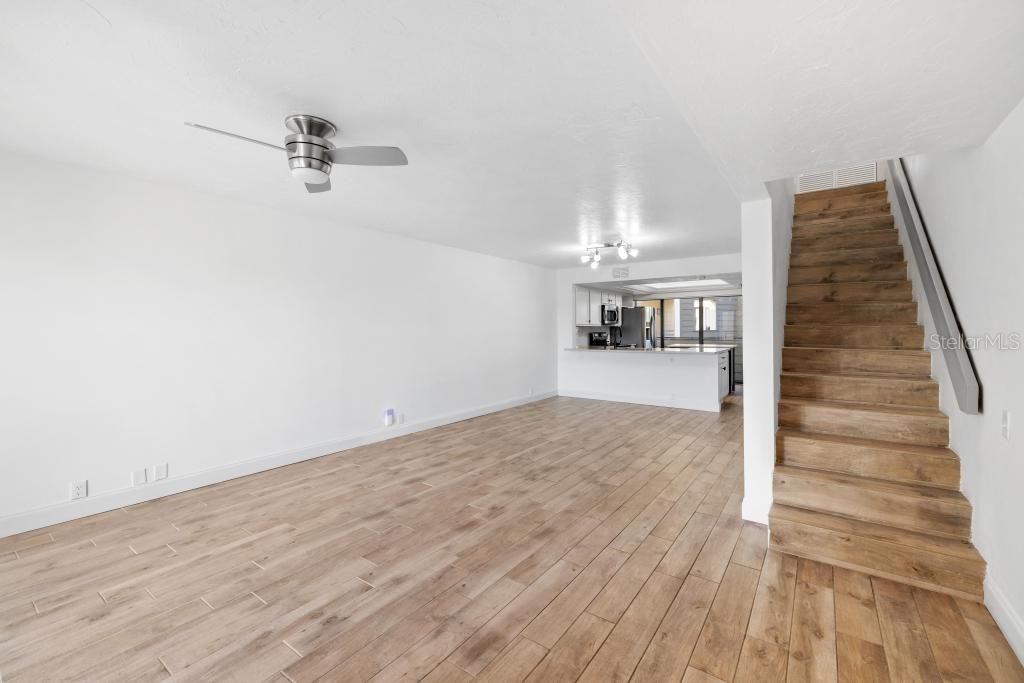 For Sale: $519,000 (2 beds, 2 baths, 1264 Square Feet)