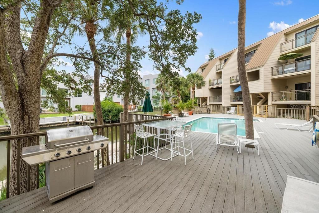 For Sale: $519,000 (2 beds, 2 baths, 1264 Square Feet)