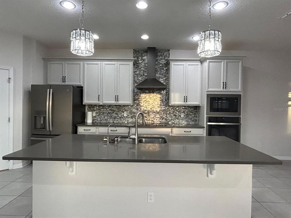 В аренду: $3,300 (4 спален, 3 ванн, 2883 Квадратных фут)