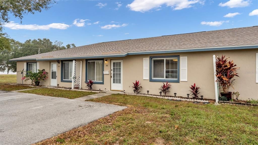 Activo con contrato: $143,000 (2 camas, 2 baños, 1073 Pies cuadrados)