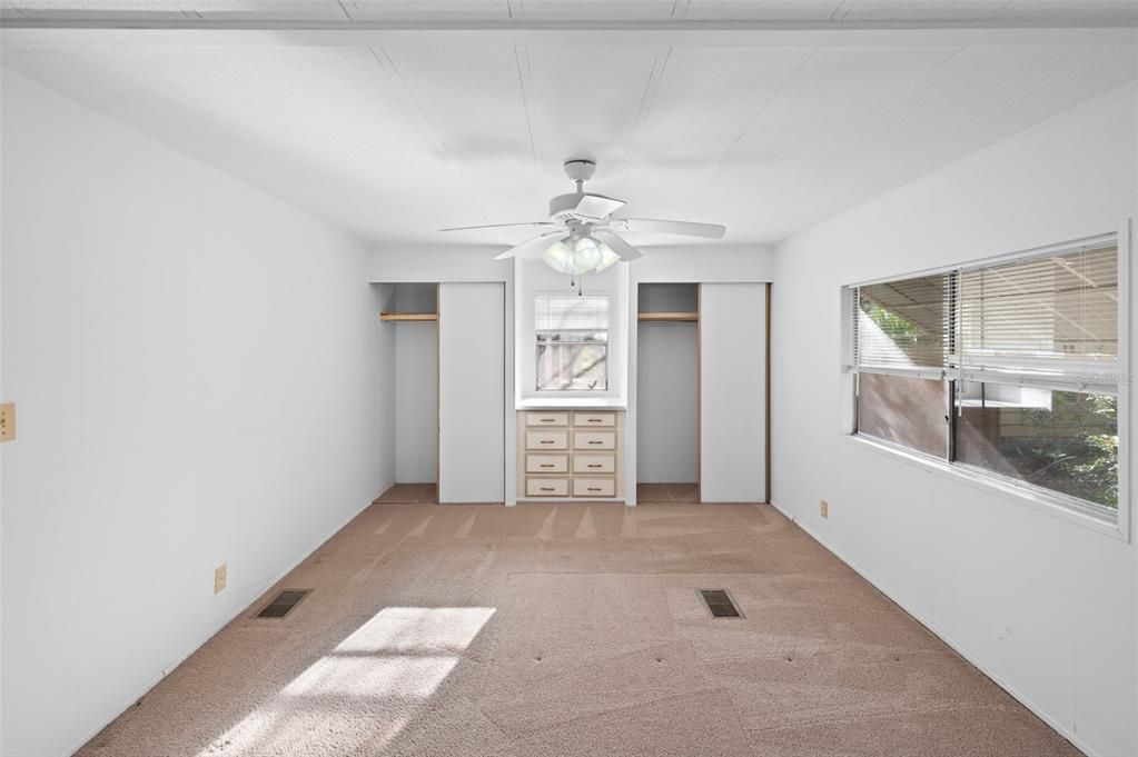 На продажу: $120,000 (2 спален, 2 ванн, 864 Квадратных фут)