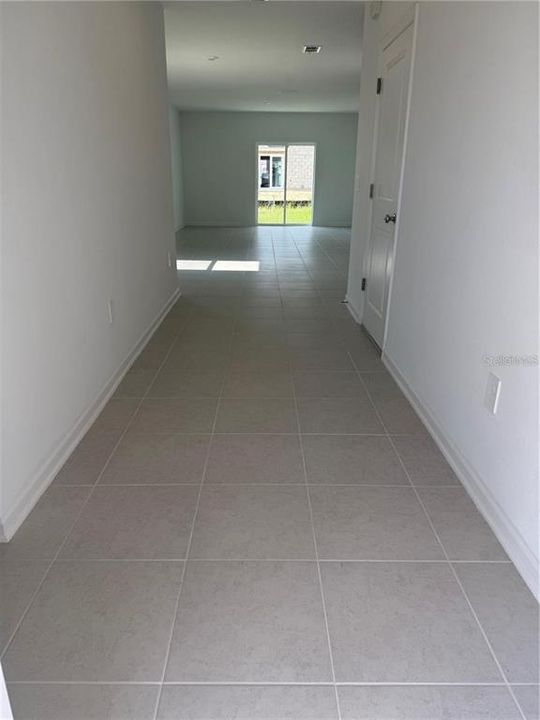 En Renta: $2,500 (6 camas, 3 baños, 2460 Pies cuadrados)