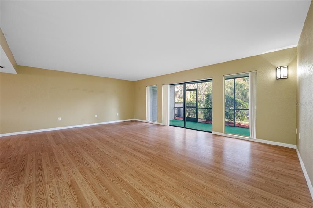 For Sale: $299,000 (3 beds, 2 baths, 1755 Square Feet)