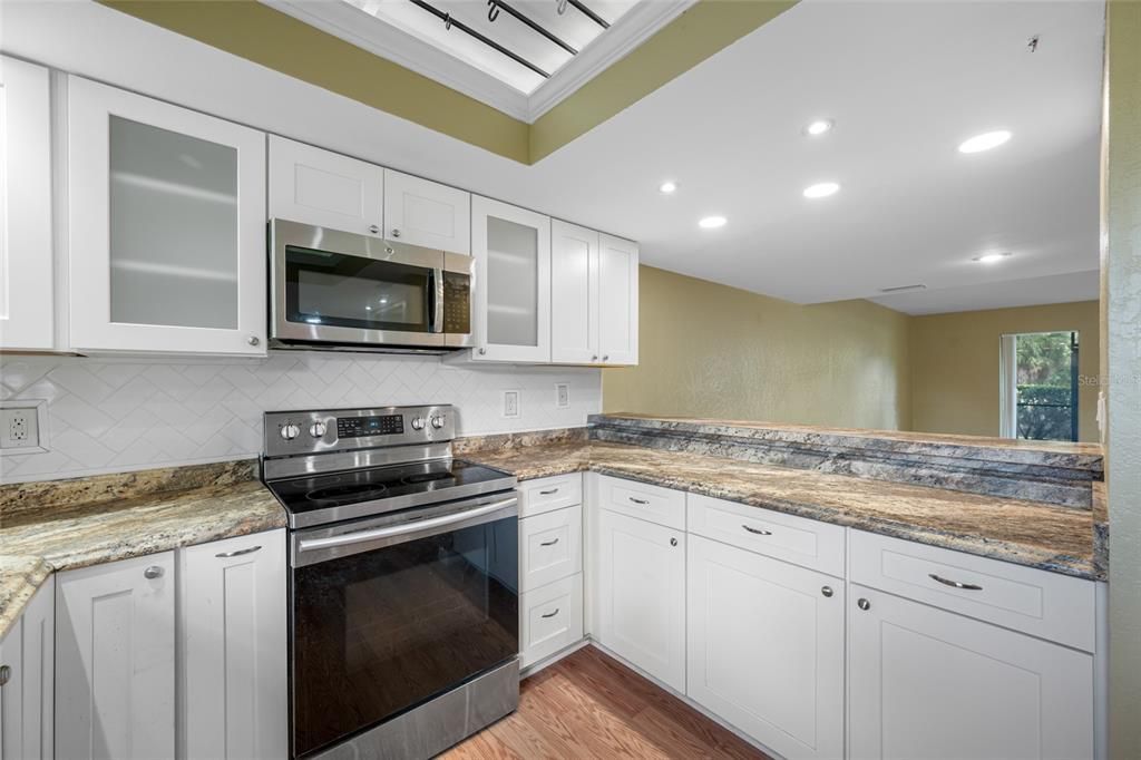 For Sale: $299,000 (3 beds, 2 baths, 1755 Square Feet)