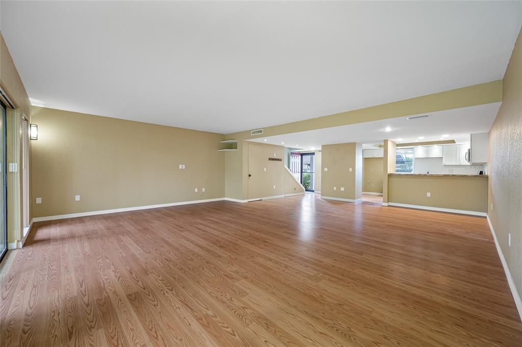 For Sale: $299,000 (3 beds, 2 baths, 1755 Square Feet)