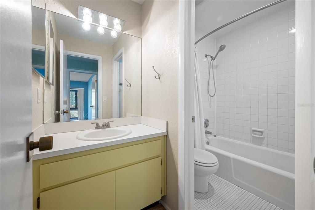 For Sale: $299,000 (3 beds, 2 baths, 1755 Square Feet)