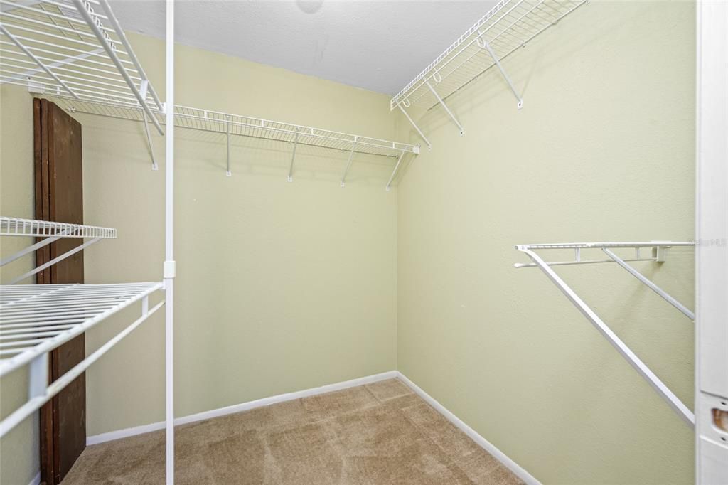 For Sale: $299,000 (3 beds, 2 baths, 1755 Square Feet)