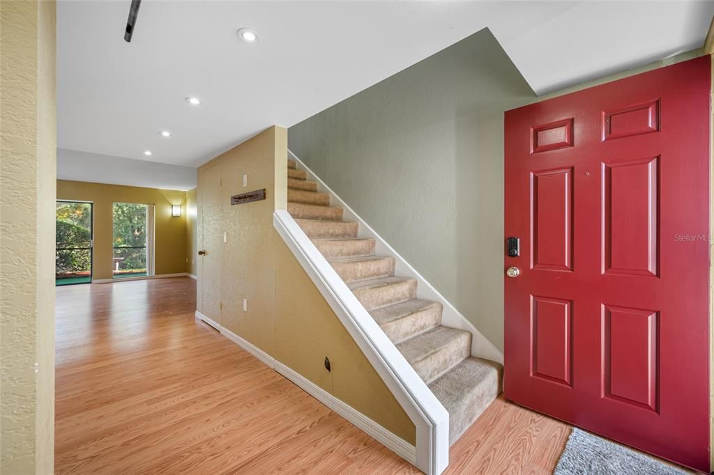 For Sale: $299,000 (3 beds, 2 baths, 1755 Square Feet)