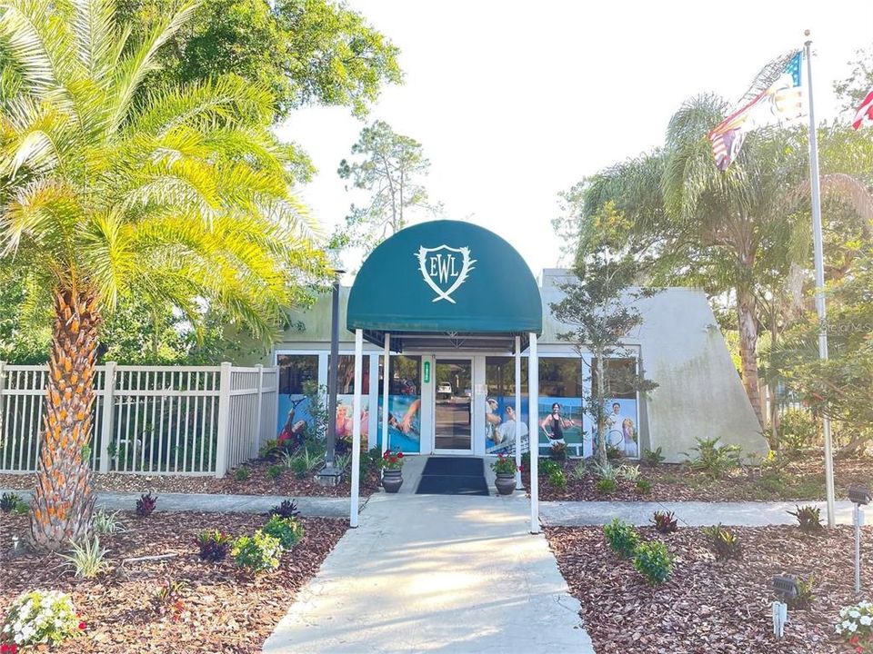 For Sale: $299,000 (3 beds, 2 baths, 1755 Square Feet)