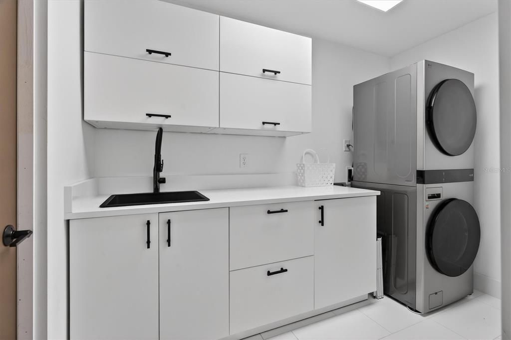 En Venta: $459,900 (3 camas, 2 baños, 1600 Pies cuadrados)