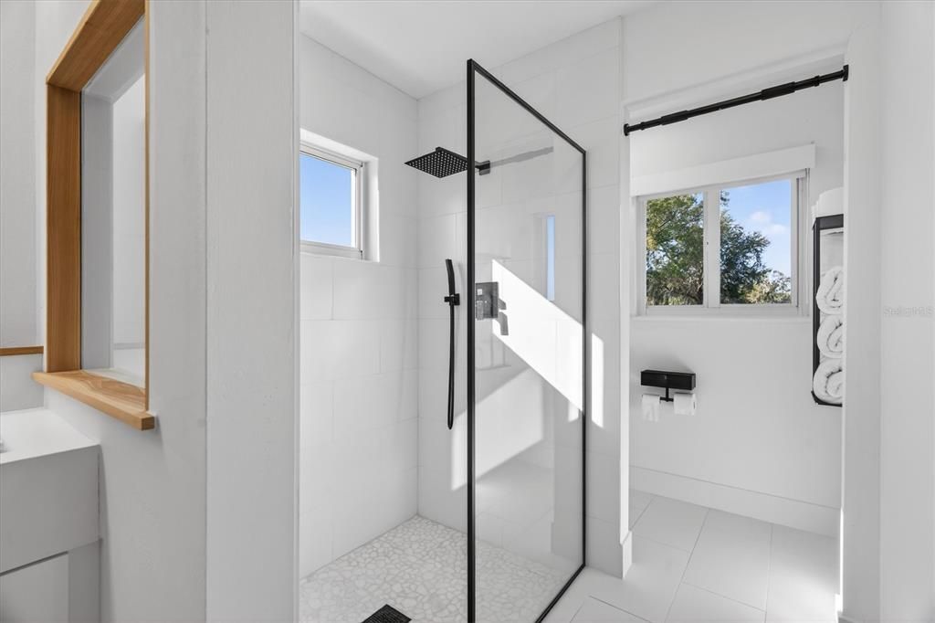 En Venta: $459,900 (3 camas, 2 baños, 1600 Pies cuadrados)