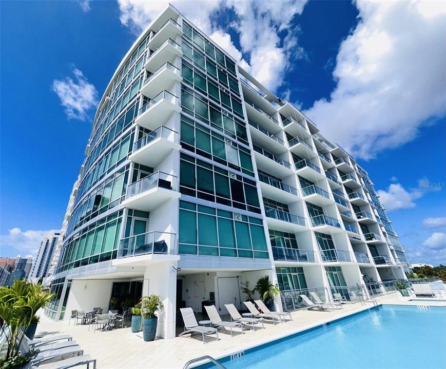 For Rent: $4,495 (2 beds, 2 baths, 1740 Square Feet)