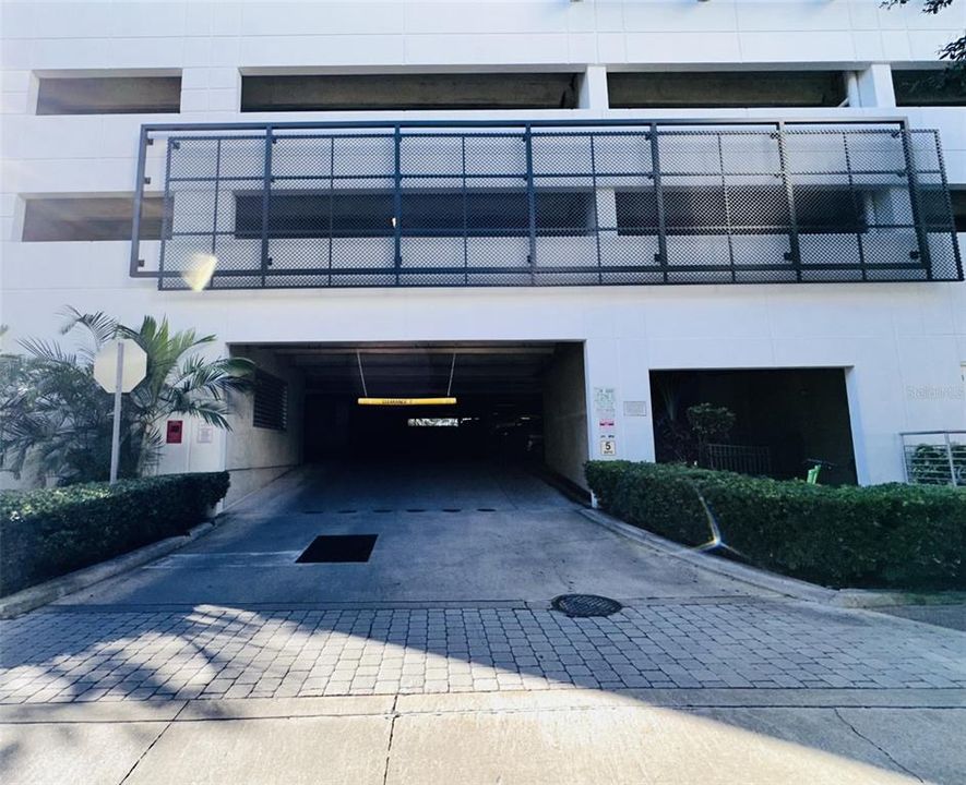 For Rent: $4,495 (2 beds, 2 baths, 1740 Square Feet)