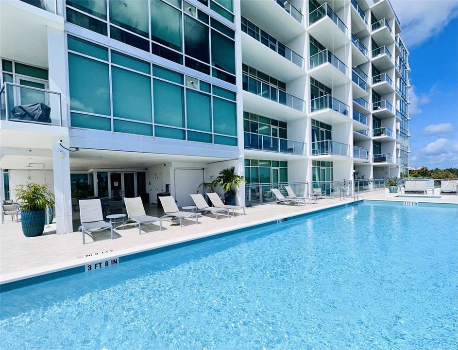 For Rent: $4,495 (2 beds, 2 baths, 1740 Square Feet)