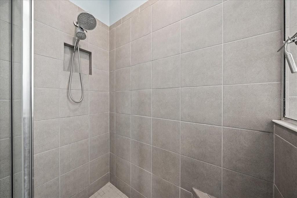 На продажу: $302,000 (3 спален, 2 ванн, 1857 Квадратных фут)