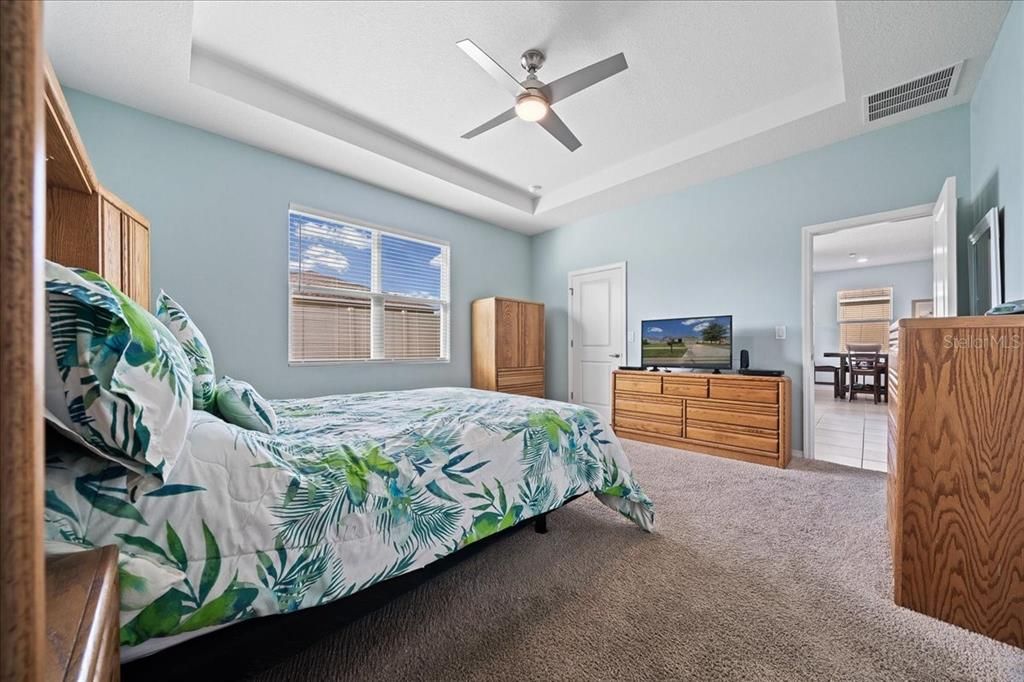 На продажу: $302,000 (3 спален, 2 ванн, 1857 Квадратных фут)