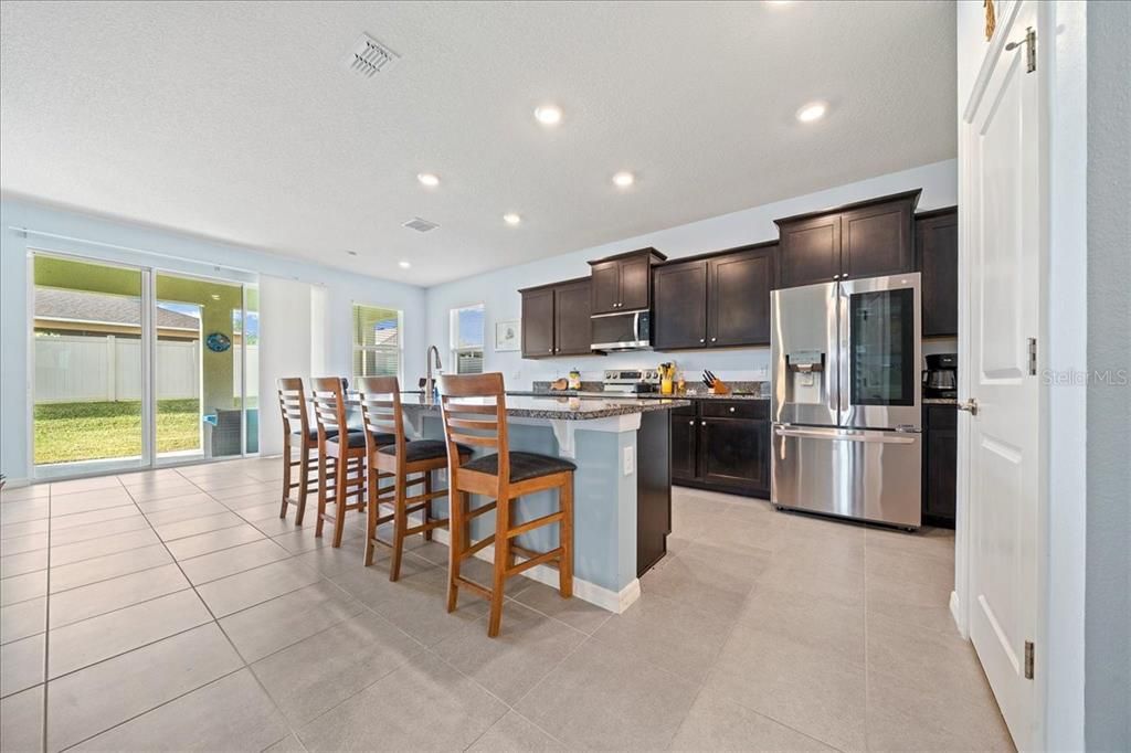 На продажу: $302,000 (3 спален, 2 ванн, 1857 Квадратных фут)