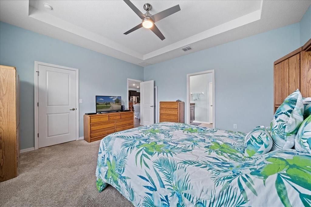 На продажу: $302,000 (3 спален, 2 ванн, 1857 Квадратных фут)