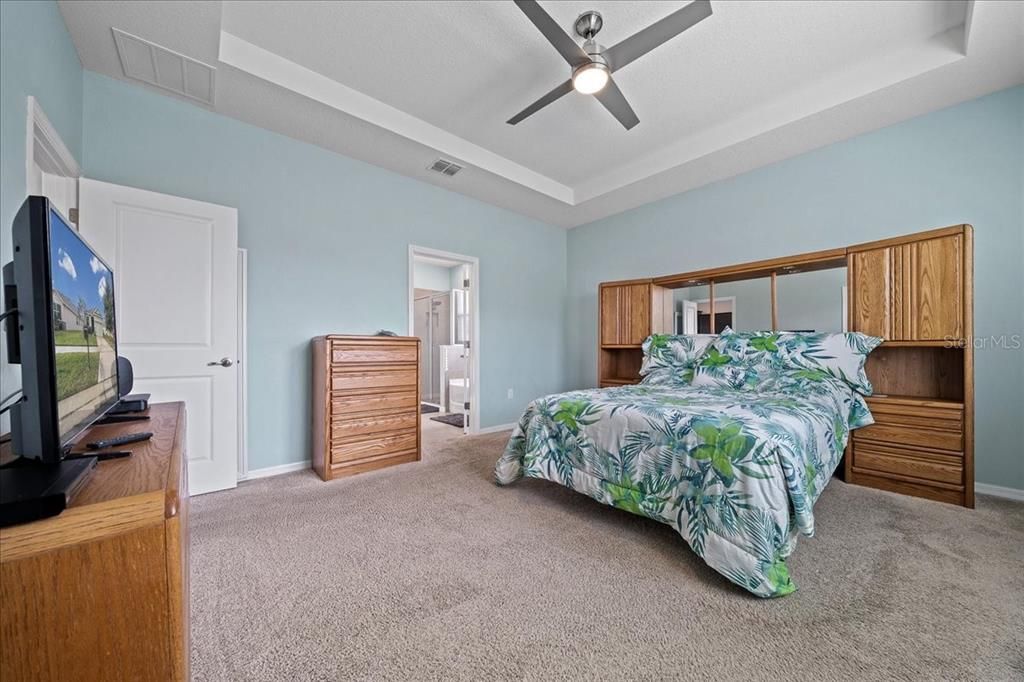 На продажу: $302,000 (3 спален, 2 ванн, 1857 Квадратных фут)