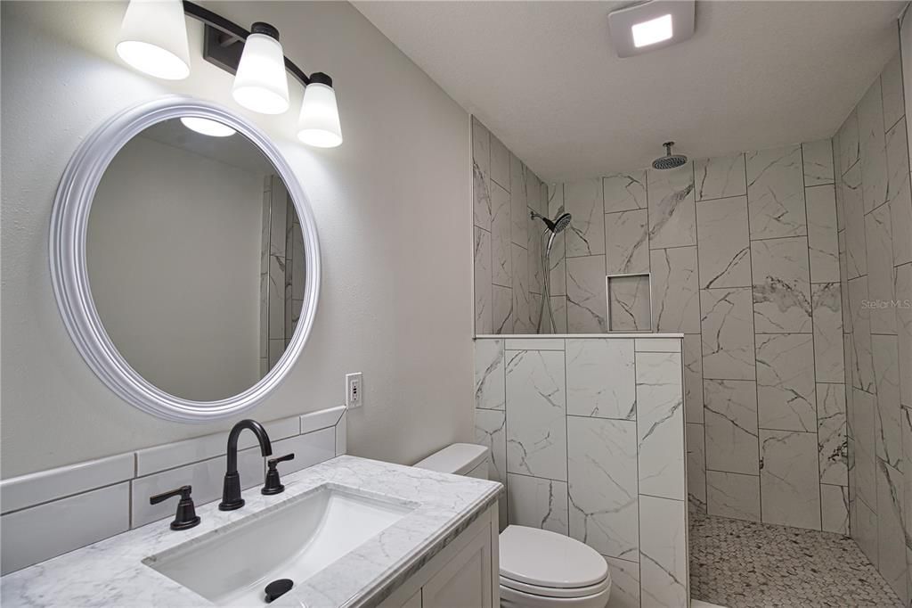 For Rent: $2,950 (3 beds, 2 baths, 1956 Square Feet)