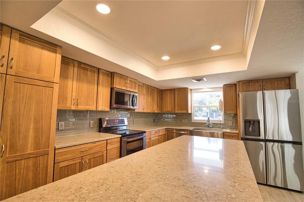 For Rent: $2,950 (3 beds, 2 baths, 1956 Square Feet)