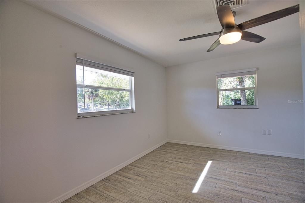 For Rent: $2,950 (3 beds, 2 baths, 1956 Square Feet)