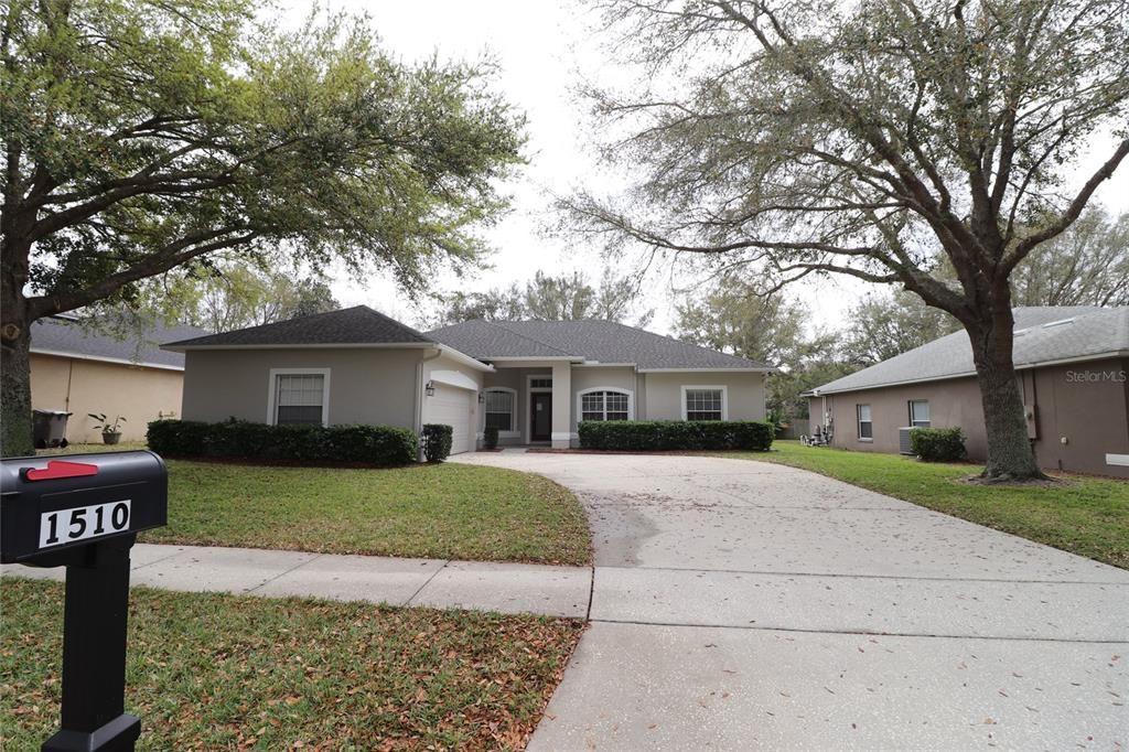 出租: $2,600 (3 贝兹, 2 浴室, 1992 平方英尺)