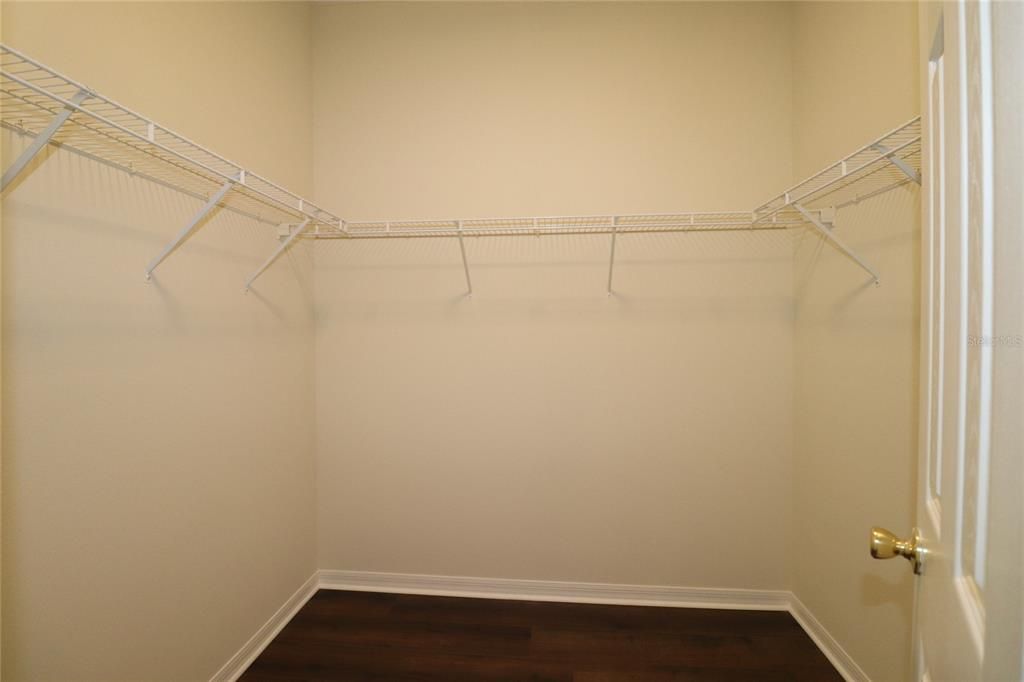 出租: $2,600 (3 贝兹, 2 浴室, 1992 平方英尺)