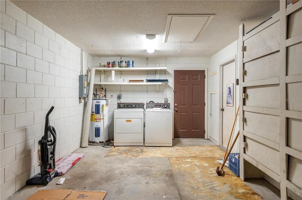 待售: $159,900 (2 贝兹, 2 浴室, 880 平方英尺)