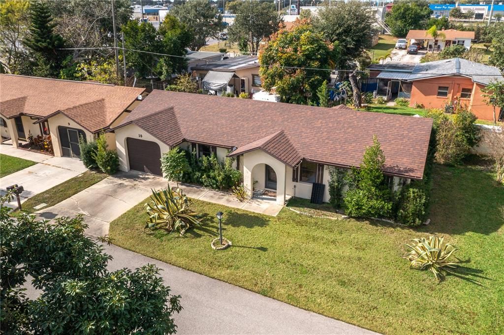 待售: $159,900 (2 贝兹, 2 浴室, 880 平方英尺)