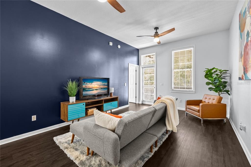 待售: $229,000 (3 贝兹, 2 浴室, 1317 平方英尺)