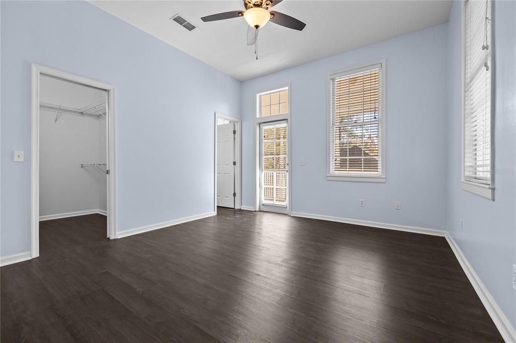 待售: $229,000 (3 贝兹, 2 浴室, 1317 平方英尺)