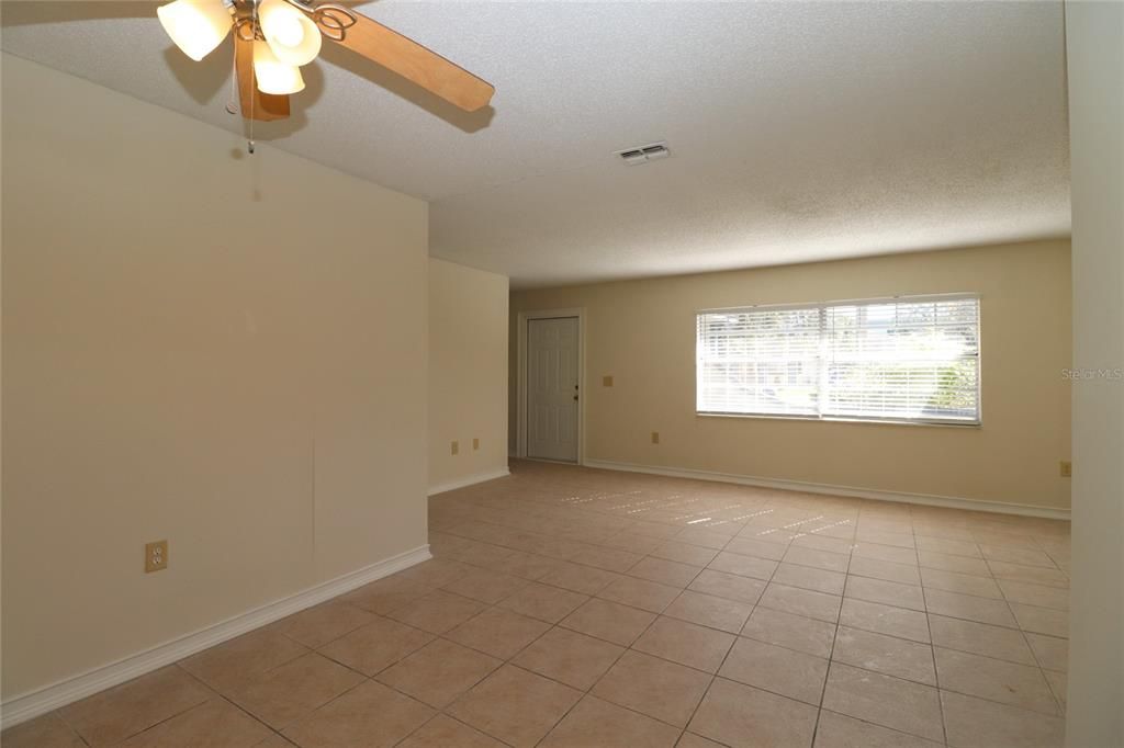 En Renta: $2,000 (3 camas, 2 baños, 1338 Pies cuadrados)