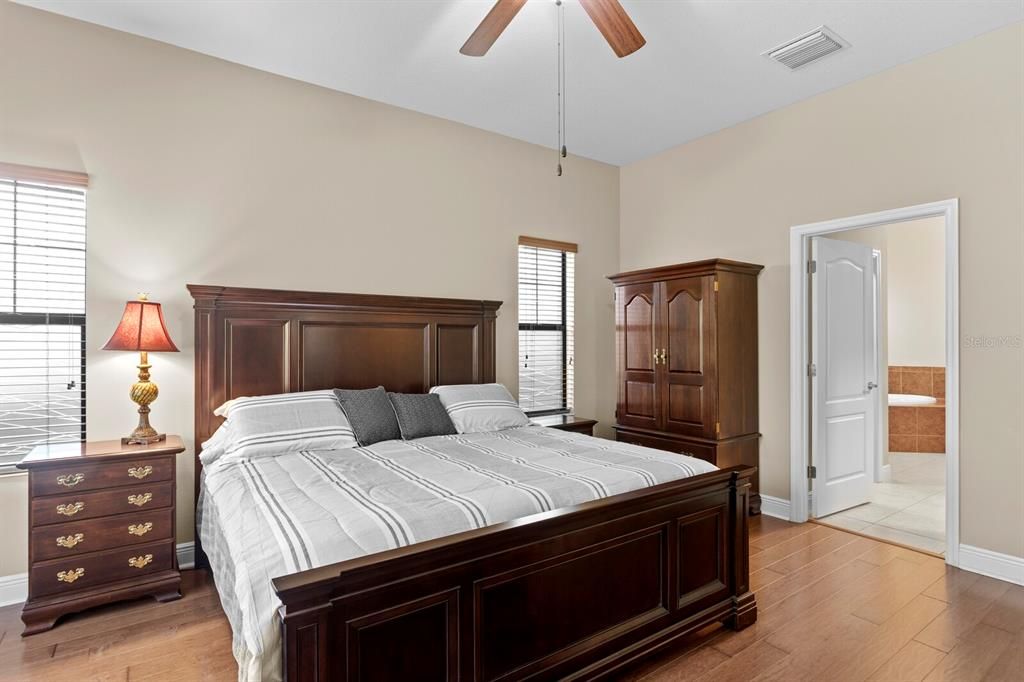 For Sale: $560,000 (4 beds, 3 baths, 2327 Square Feet)